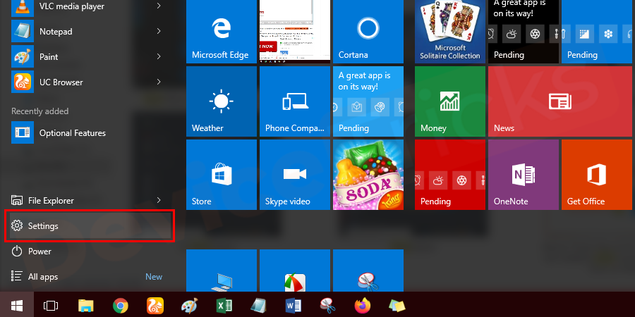Click on the ‘Start’ menu and further click on the ‘Settings’ icon symbolized with the gear icon.